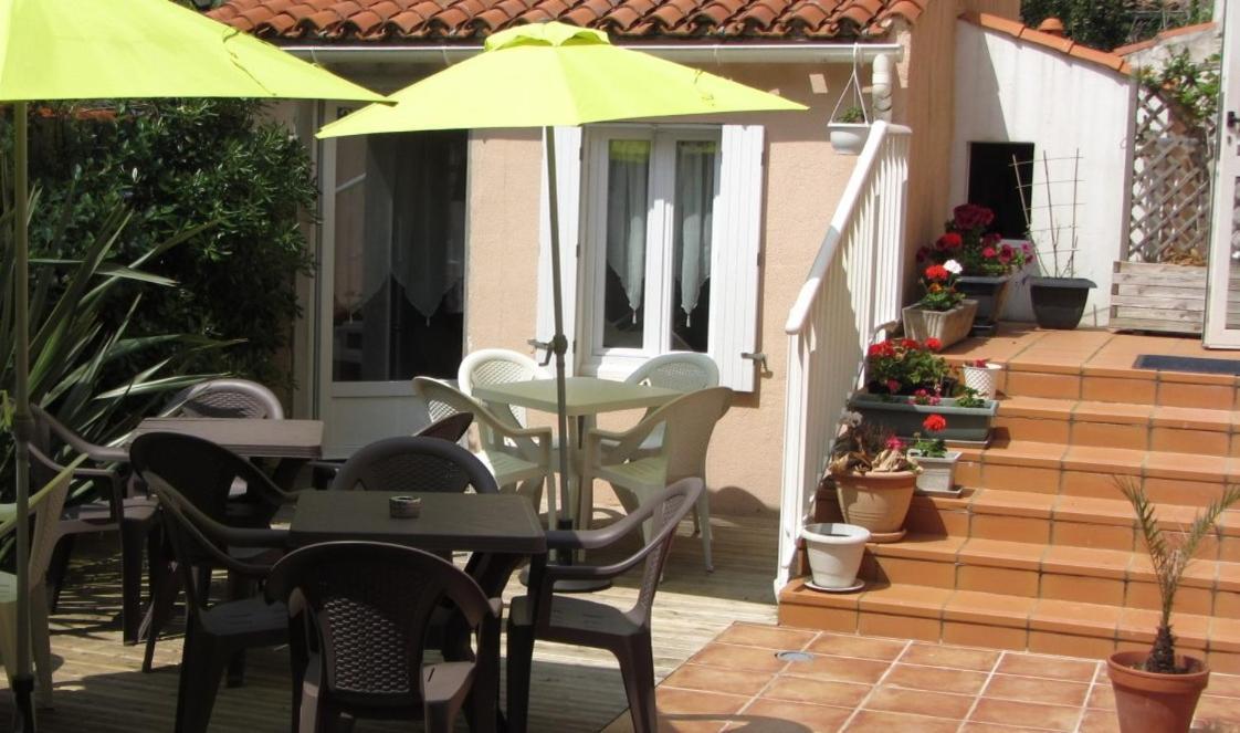 Hotel & Cantine De La Plage Les Sables-dʼOlonne Zewnętrze zdjęcie