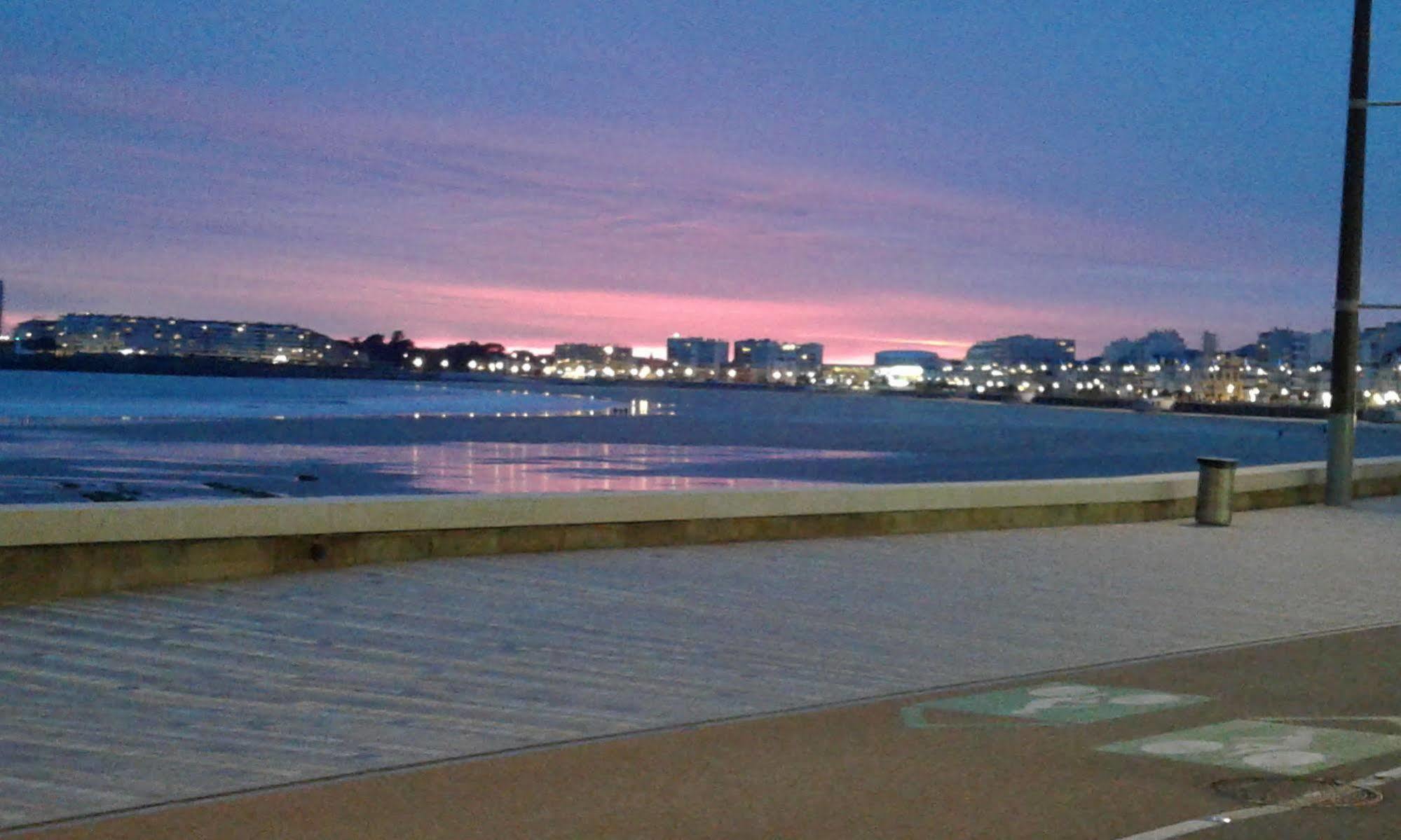 Hotel & Cantine De La Plage Les Sables-dʼOlonne Zewnętrze zdjęcie